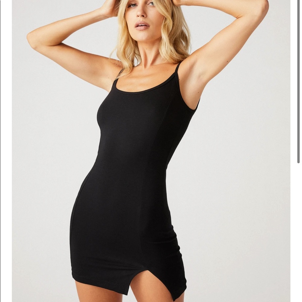 Clyque the label mini dress ( donya style )